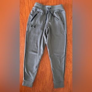 Under Armour Boys Youth XS  Grey Jogger Pants